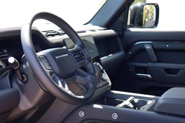 Land Rover Defender 130 D300 MHEV — photo 7