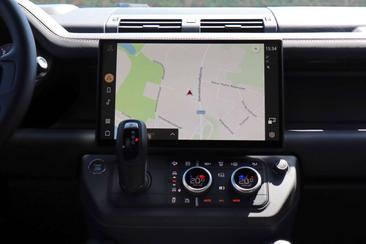 Land Rover Defender 130 D300 MHEV — photo 10