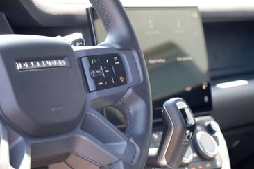 Land Rover Defender 130 D300 MHEV — photo 13