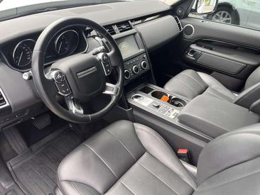Land Rover Discovery TD6 — photo 11