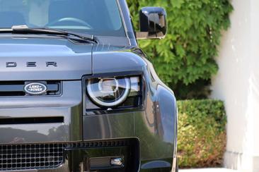 Land Rover Defender 130 D300 MHEV — photo 20