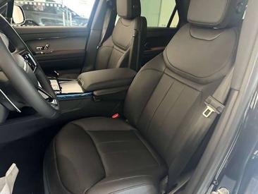 Land Rover Range Rover Sport D250 — photo 13