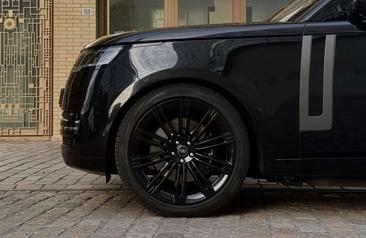 Land Rover Range Rover P510e — photo 9