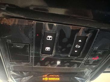 Land Rover Range Rover Sport D250 — photo 27