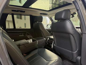 Land Rover Range Rover P510e — photo 29