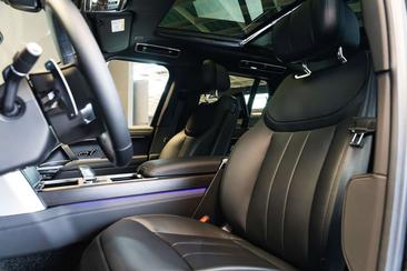 Land Rover Range Rover D350 — photo 11