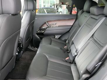 Land Rover Range Rover Sport P440e — photo 24
