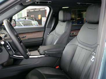 Land Rover Range Rover Sport P440e — photo 27