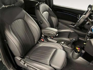 Mini 3 Portes Berline Cooper SE — photo 9