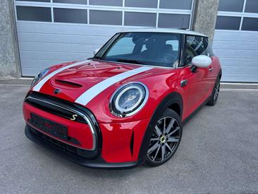 Mini 3 Portes Berline Cooper SE — photo 4