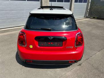 Mini 3 Portes Berline Cooper SE — photo 16