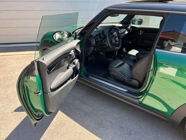 Mini 3 Portes Berline Cooper SE — photo 20
