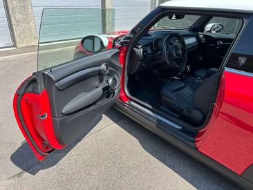 Mini 3 Portes Berline Cooper SE — photo 20