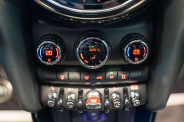 Mini 3 Portes Berline John Cooper Works — photo 22