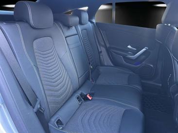 Mercedes CLA Berline 220 D — photo 9