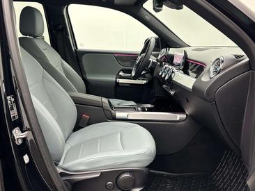 Mercedes GLB 220 D — photo 13