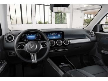 Mercedes GLB 180 — photo 6