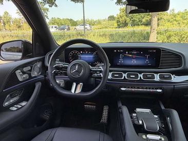 Mercedes GLE 400 E — photo 19