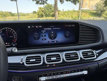 Mercedes GLE 400 E — photo 28
