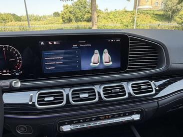 Mercedes GLE 400 E — photo 36