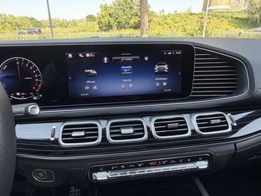 Mercedes GLE 400 E — photo 38