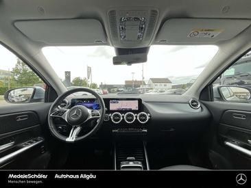 Mercedes EQA 250 — photo 12