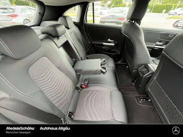 Mercedes EQA 250 — photo 15
