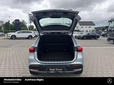 Mercedes EQA 250 — photo 16