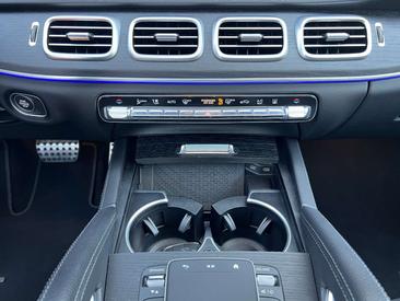 Mercedes GLE 400 E — photo 33