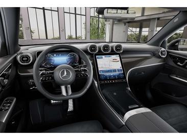 Mercedes GLC 400 E — photo 6