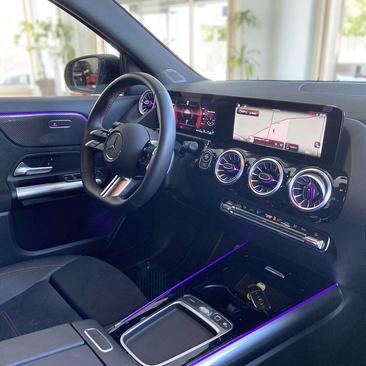 Mercedes GLA 200d — photo 11