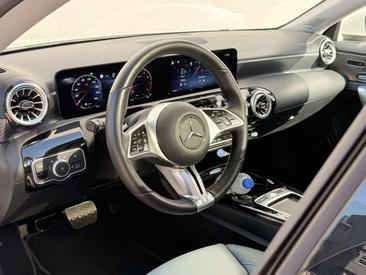 Mercedes CLA Berline 180 — photo 5