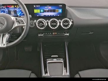 Mercedes EQA 250 — photo 4