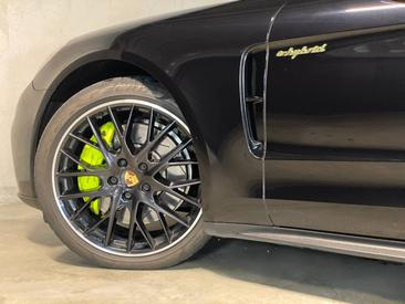 Porsche Panamera 4 E-Hybrid — photo 6