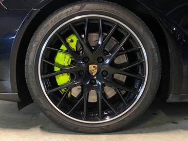 Porsche Panamera 4 E-Hybrid — photo 8
