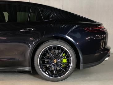 Porsche Panamera 4 E-Hybrid — photo 9