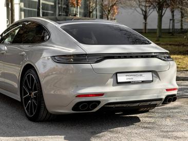 Porsche Panamera 4 Platinum Edition — photo 12