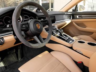 Porsche Panamera 4 Platinum Edition — photo 13