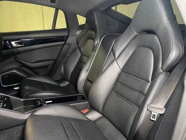 Porsche Panamera 4 E-Hybrid — photo 25