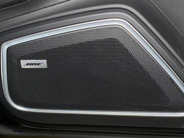 Porsche Panamera 4 E-Hybrid — photo 27