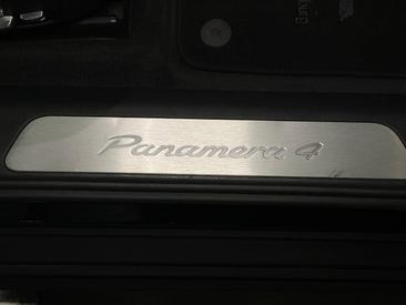 Porsche Panamera 4 E-Hybrid — photo 28