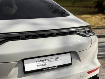 Porsche Panamera 4 Platinum Edition — photo 32