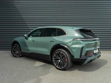 Porsche Cayenne III Turbo Electric — photo 3