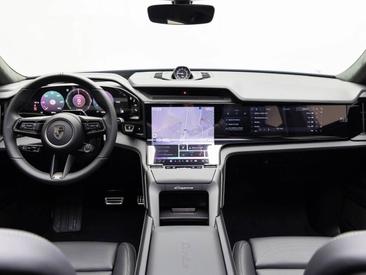 Porsche Cayenne III Turbo Electric — photo 15