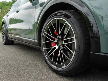Porsche Cayenne III Turbo Electric — photo 13