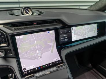 Porsche Cayenne III Turbo Electric — photo 24
