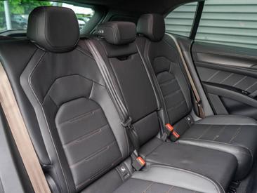Porsche Cayenne III Turbo Electric — photo 26