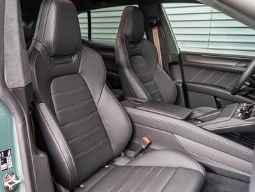Porsche Cayenne III Turbo Electric — photo 28