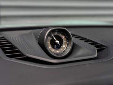 Porsche Cayenne III Turbo Electric — photo 31