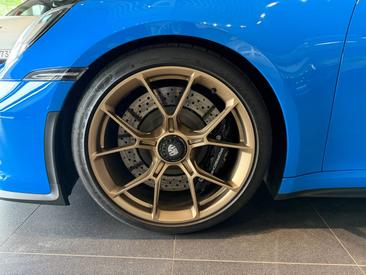 Porsche 911 GT3 — photo 9